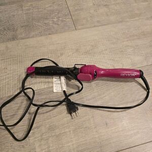Revlon Perfect Heat 1 inch Curling Iron in hot Pink RV051